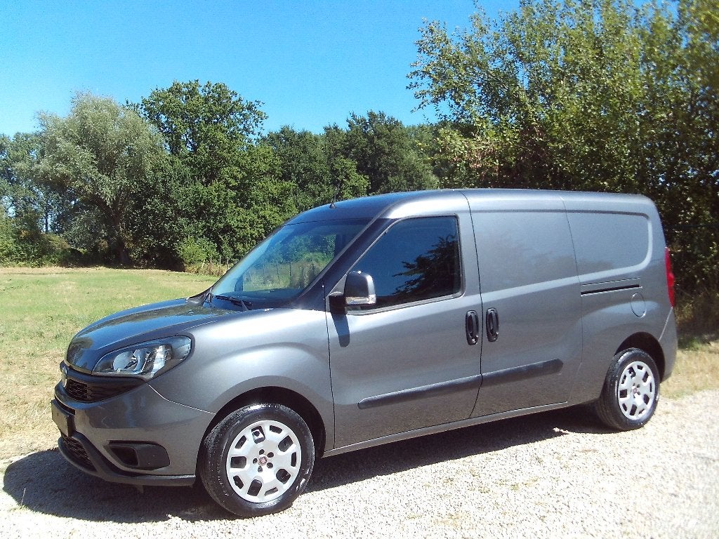 FIAT Doblo CARGO MAXI 25000 KM ! Camera GPS Trekhaak 120PK21, Autos, Argent ou Gris, Achat, Euro 6, Entreprise