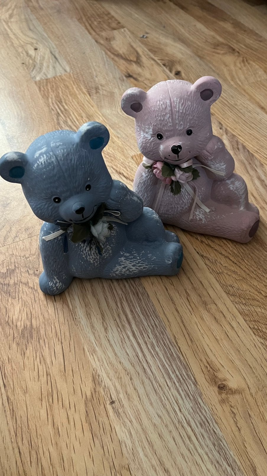 2 schattige beertjes, Ophalen of Verzenden, Zo goed als nieuw, Steen/keramiek, Meerkleurig