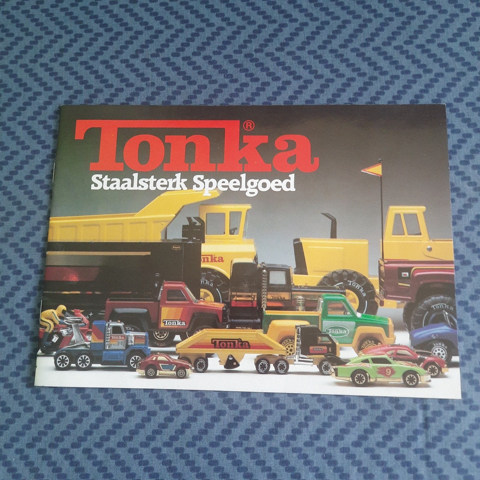 VOITURES-JOUETS TONKA* CATALOGUE * VINTAGE *EXCELLENT ÉTAT*, Livres, Catalogues & Dépliants, Comme neuf, Enlèvement, TONKA, Catalogue