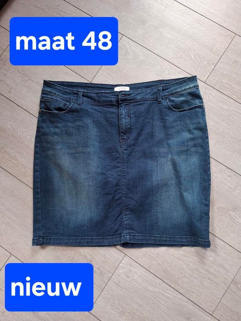 Nieuwe rok bel en bo, Enlèvement ou Envoi, Taille 46/48 (XL) ou plus grande