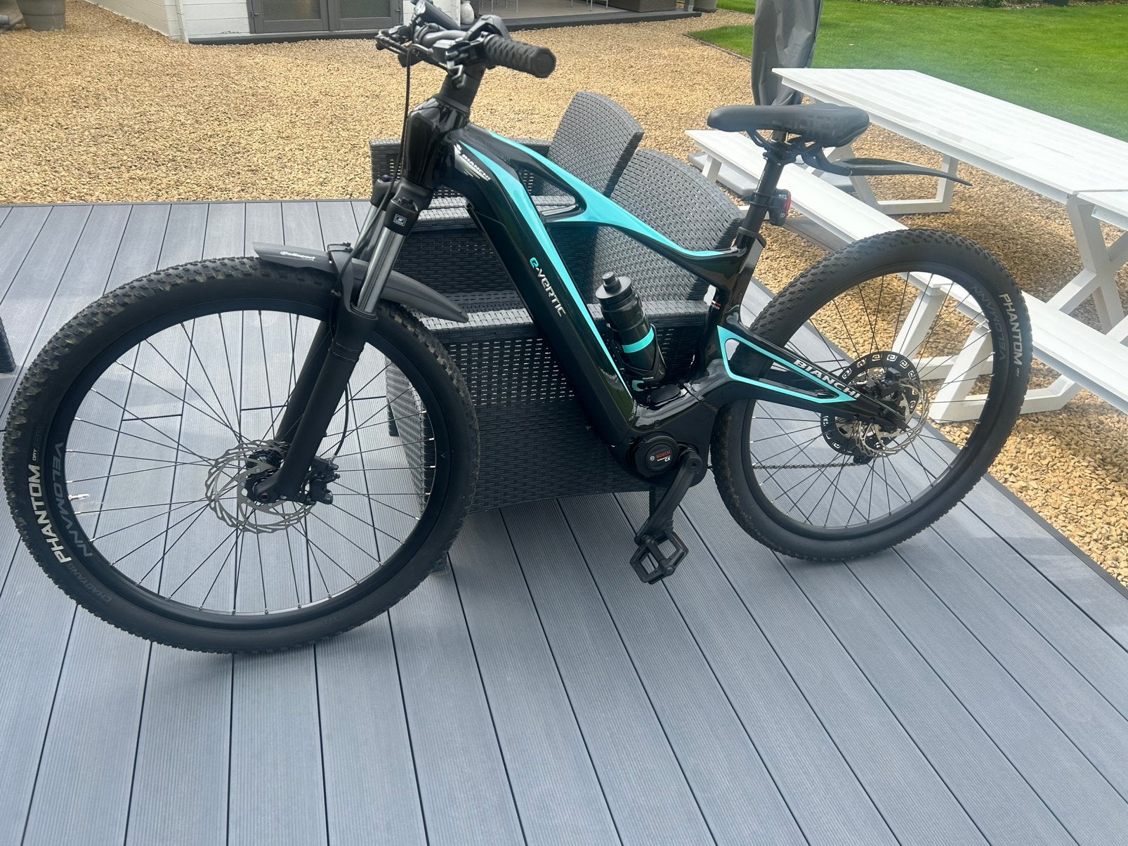 BIANCHI E-VERTIC X TYPE, Zo goed als nieuw, Schijfrem, 53 tot 57 cm, Ophalen