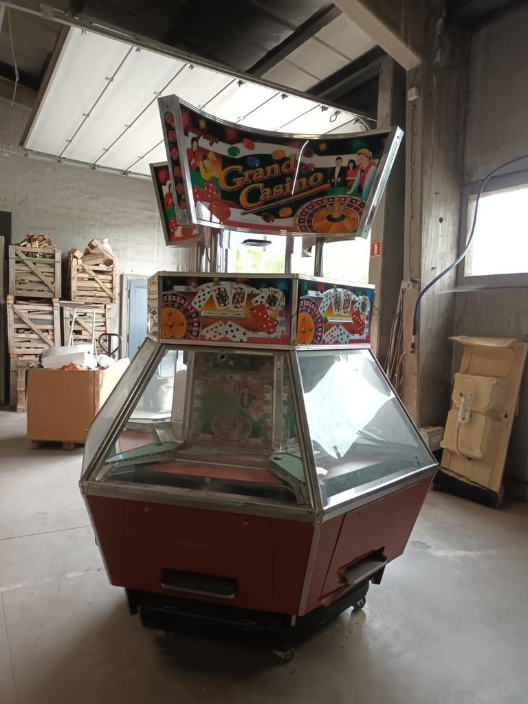 Kermis grijper, Enlèvement