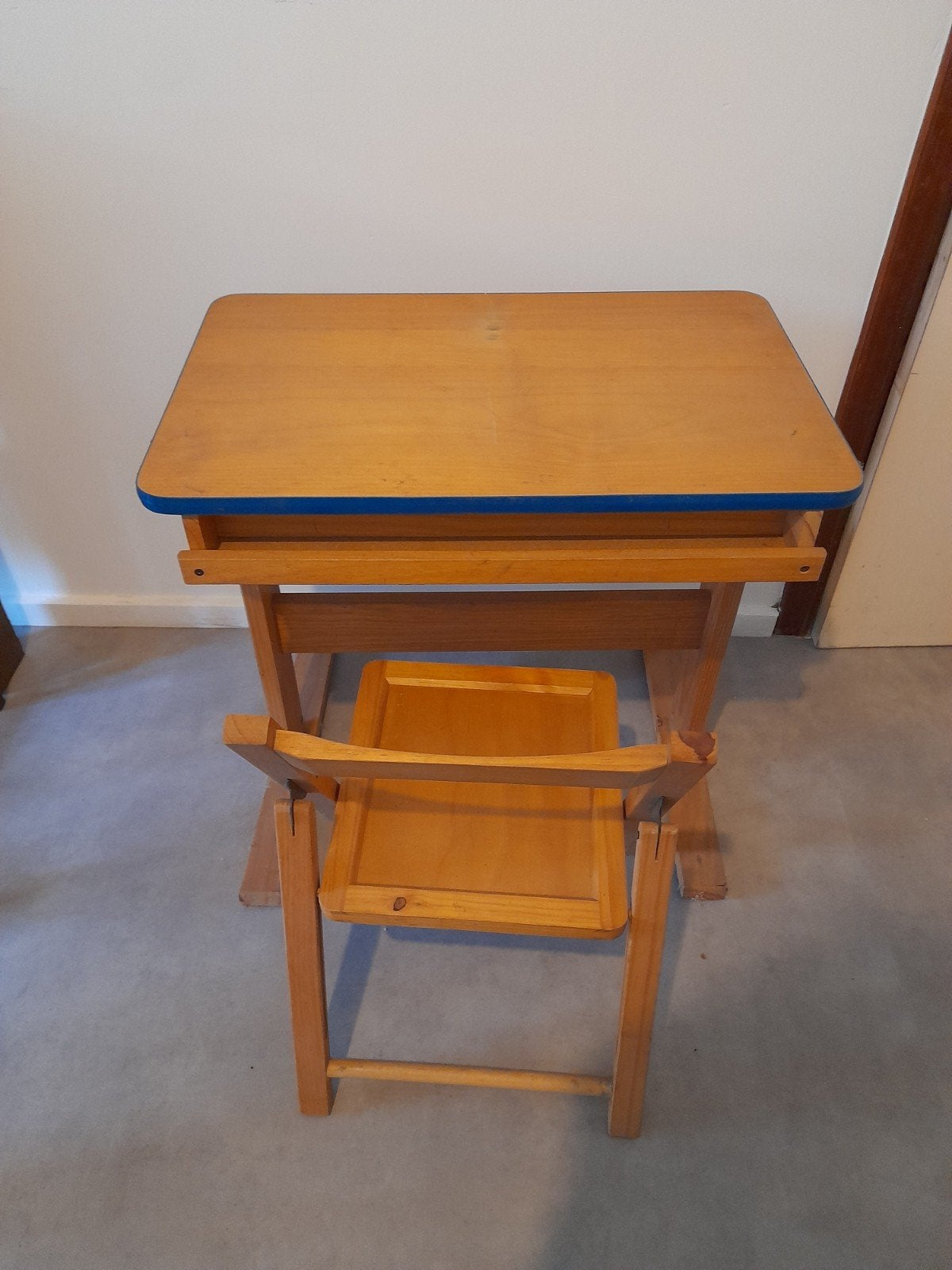 Kinder bureau prijs bespreekbaar, Ophalen