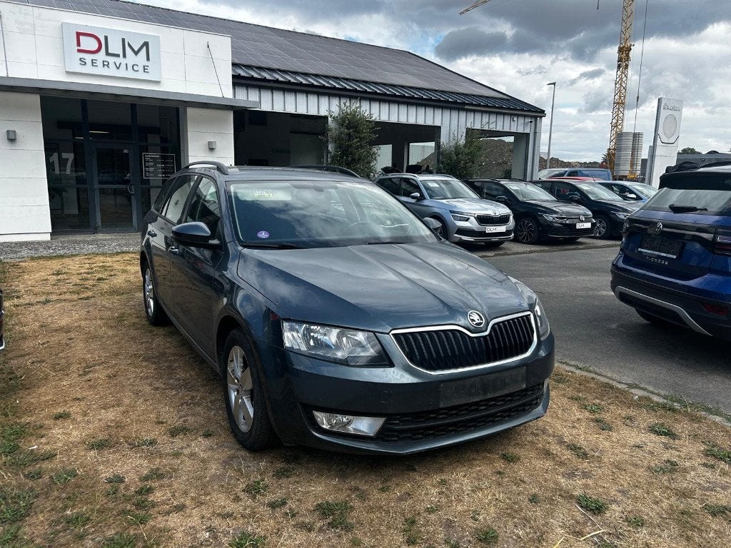 Skoda Octavia 1.2 tsi 110CV 05/2016 MARCHAND EXPORT, Autos, Skoda, 1197 cm³, Argent ou Gris, Achat, Euro 6