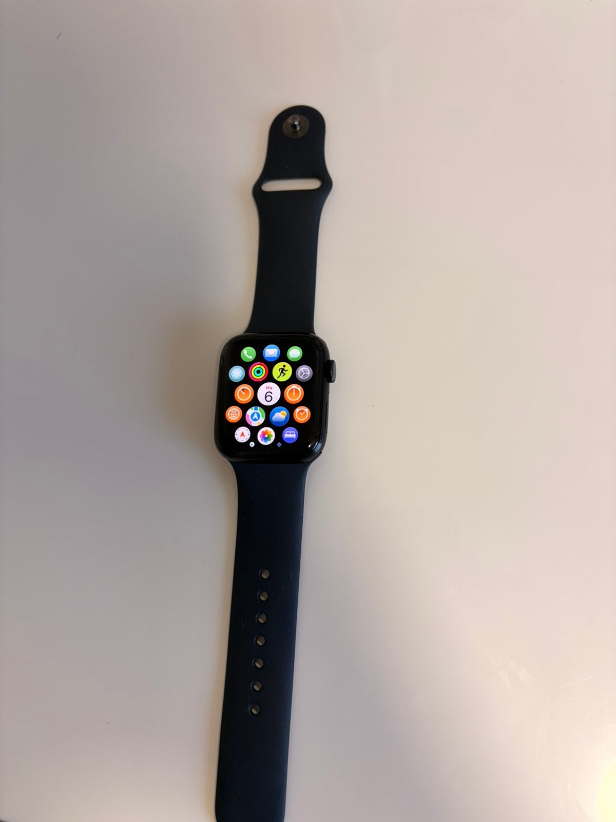 Apple watch SE 2022 44mm, Handtassen en Accessoires, Smartwatches, Ophalen, Gebruikt, Zwart, IOS