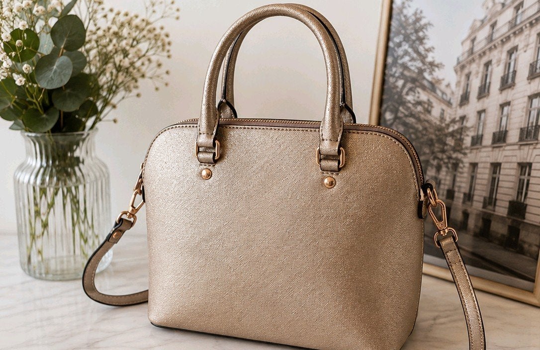Originele Michael Kors handtas - champagne/goudkleur, Handtassen en Accessoires, Ophalen of Verzenden, Zo goed als nieuw, Overige kleuren