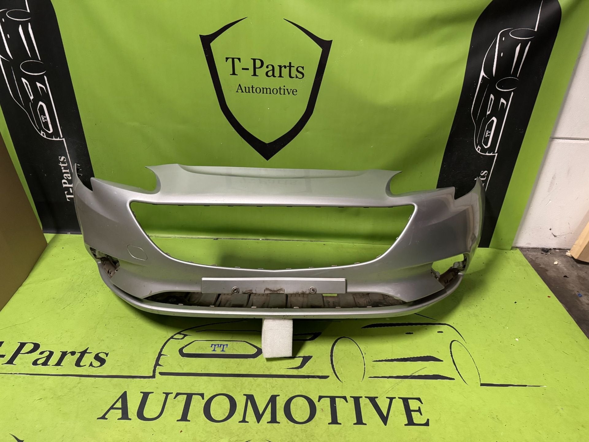 opel corsa e voorbumper bumper 39003567, Kontakt@opel-infoservice.de, Bumper, Opel, Bahnhofsplatz 1
65423  Russelsheim am Main, DE