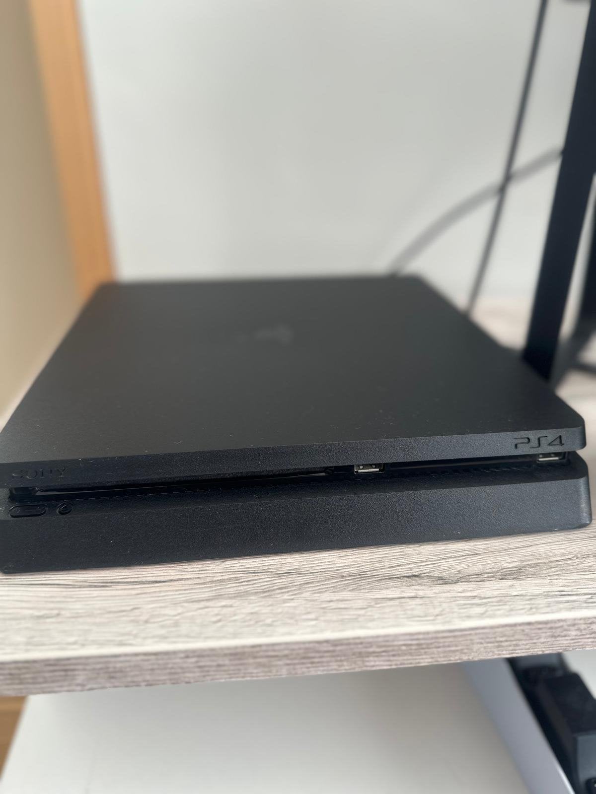 Ps4 slim 1tB, Games en Spelcomputers, Spelcomputers | Sony PlayStation 4, Met games, Ophalen of Verzenden, Zo goed als nieuw, 1 TB