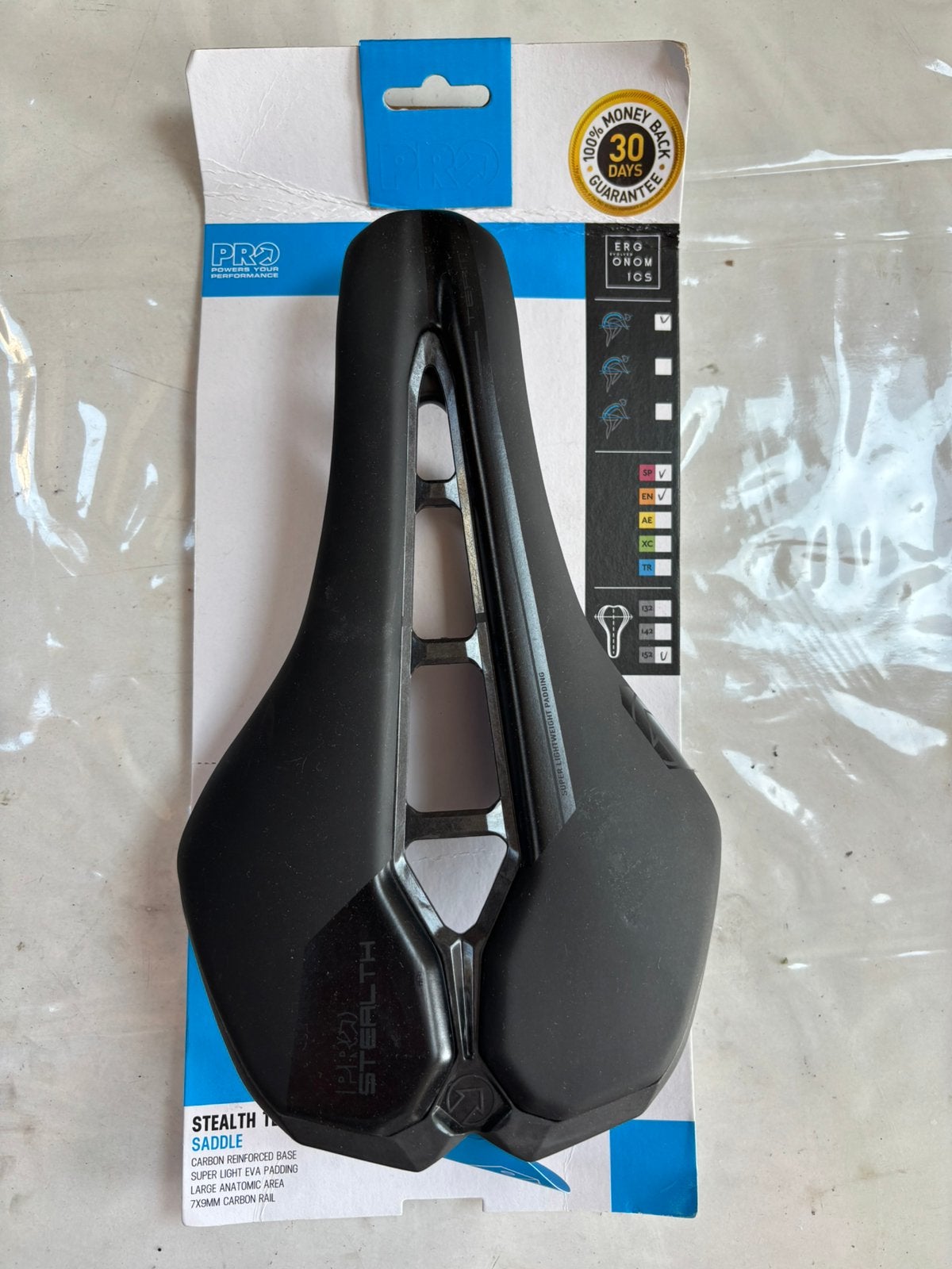 Nieuw carbon PRO stealth zadel 152, Vélos & Vélomoteurs, Vélos Pièces, Comme neuf, Selle, Carbone, Enlèvement