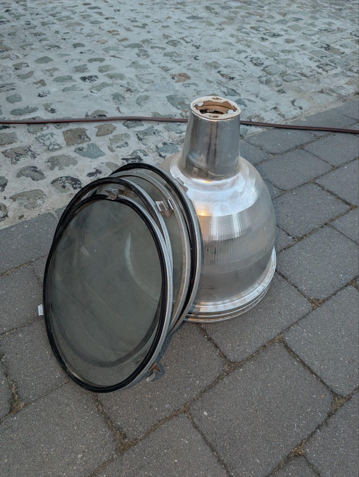 Industriële lampenkappen met glas, Ophalen, Glas