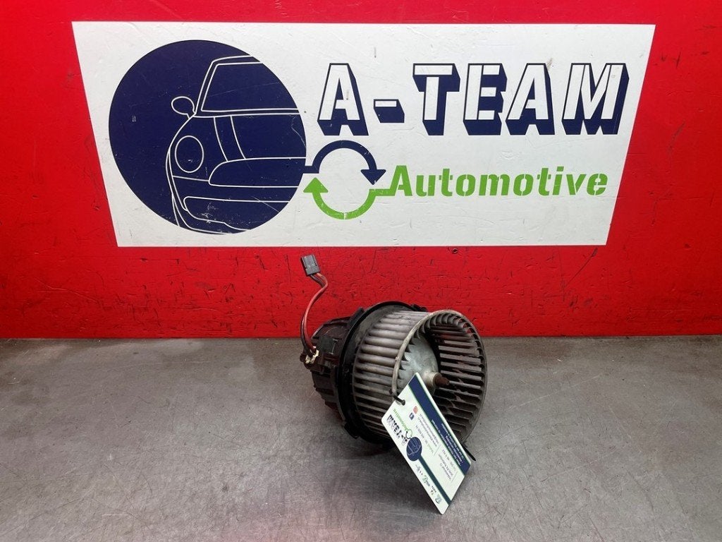 VENTILATEUR RADIATEUR MOTEUR Audi A5 Sportback (8TA), Auto-Union-Straße  1,
85057  Ingolstadt, DE, Info@audi.de, Audi, Utilisé