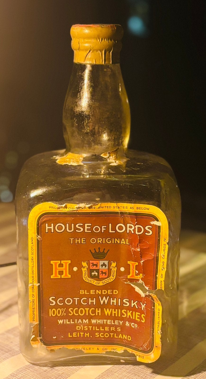 Bouteille de whisky House or Lords XL (vide)