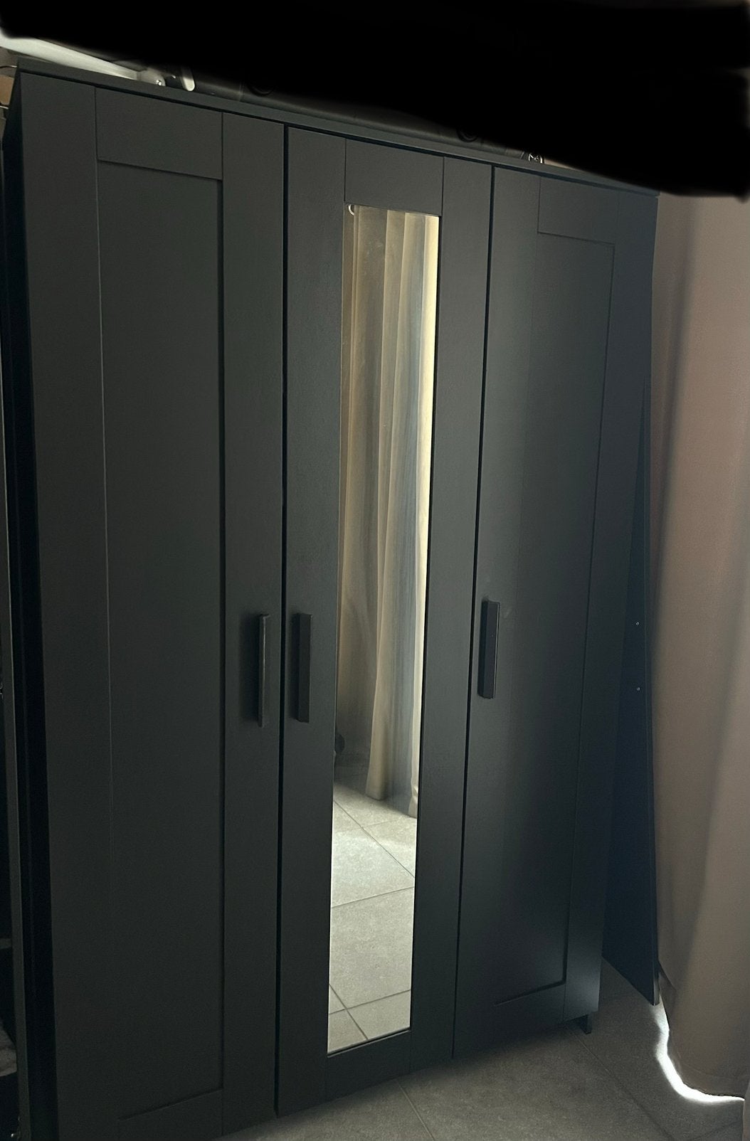 2 Wardrobes with 3 doors each, black. 2 PIECES, Enlèvement, Comme neuf