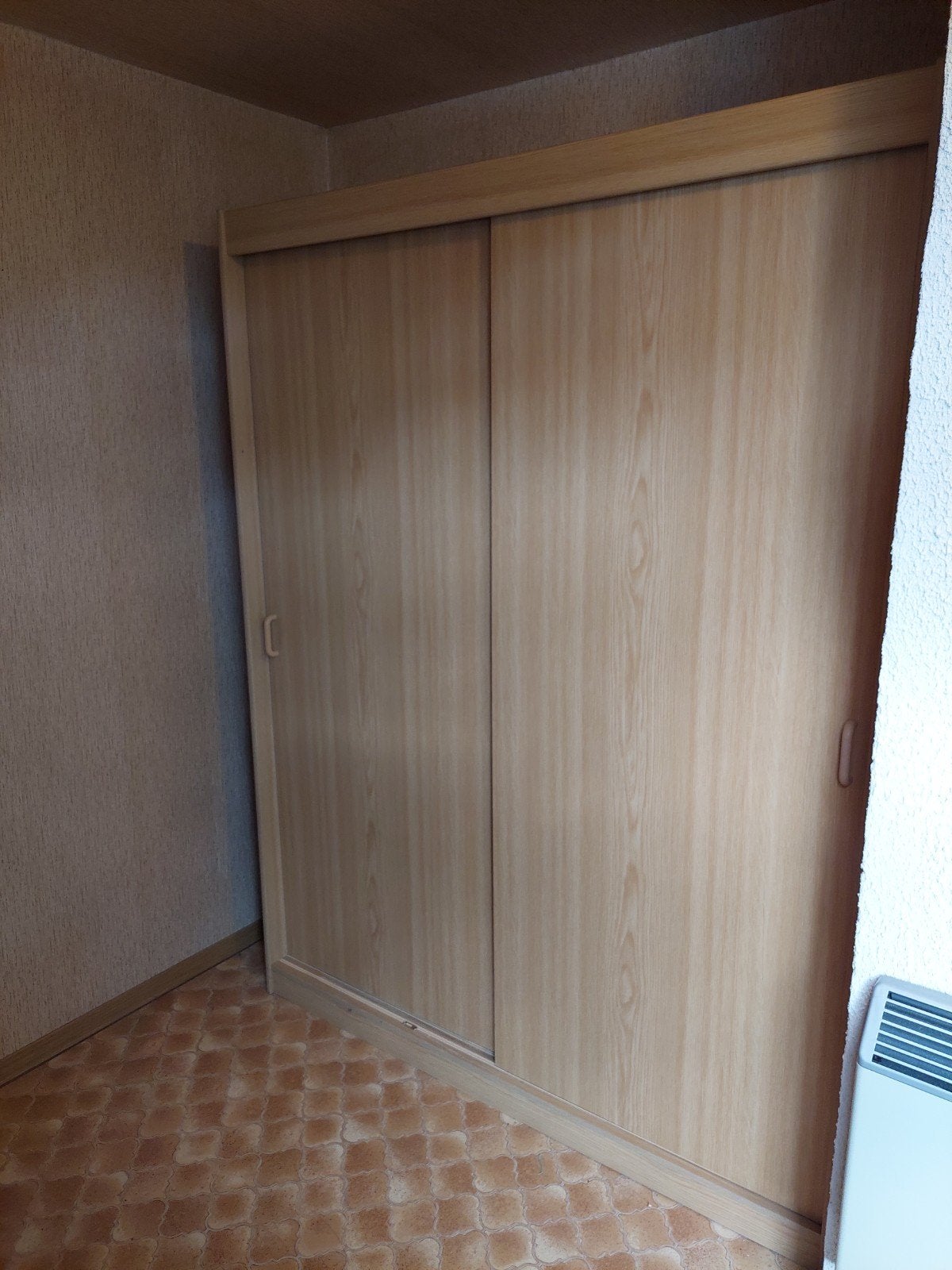 Kleerkast met 2 schuifdeuren, Ophalen, Gebruikt