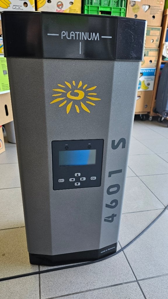 Onduleur/convert. de panneaux solaires Platinum 4601S 4,2 KW, Enlèvement, Utilisé, 200 watts-crêtes ou plus