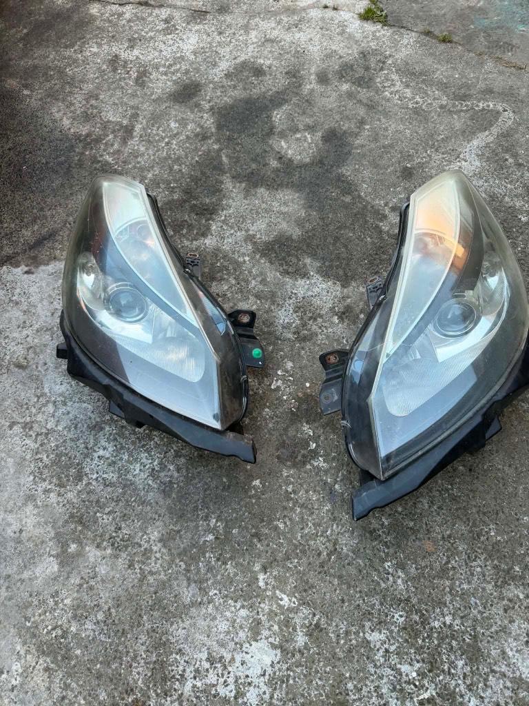 Phares Clio 3, Enlèvement, Utilisé, Renault