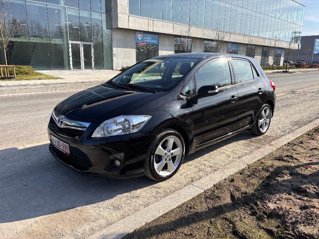 Toyota Auris Hybride 2011, 100 kW, Euro 5, Achat, Carnet d'entretien