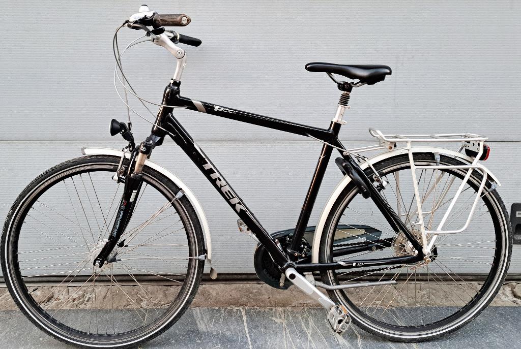 TREK T200 Touring/Trekking bike 28" prix300€ 048981/3734, Fietsen en Brommers, Fietsen | Jongens, Ophalen, Versnellingen, Zo goed als nieuw