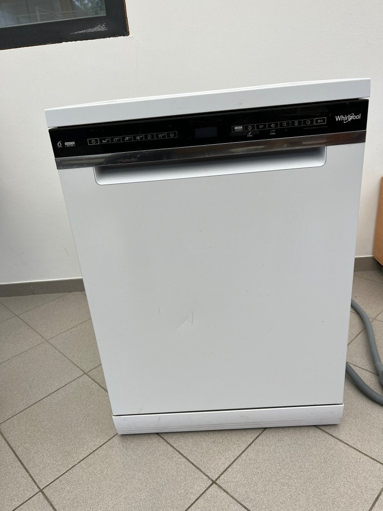 WHIRLPOOL Vrijstaande vaatwasser B (W7F HS51), Elektronische apparatuur, Ophalen, Eco programma, Minder dan 10 liter, Zo goed als nieuw