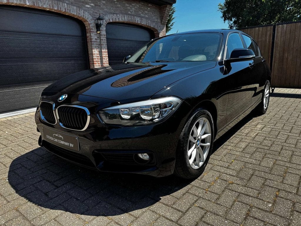 BMW 1 Serie 116 | LED | CRUISE CONTROL | AUTO A/C | M SPORT, Auto's, BMW, 116 g/km, Gebruikt, Zwart, 5 deurs