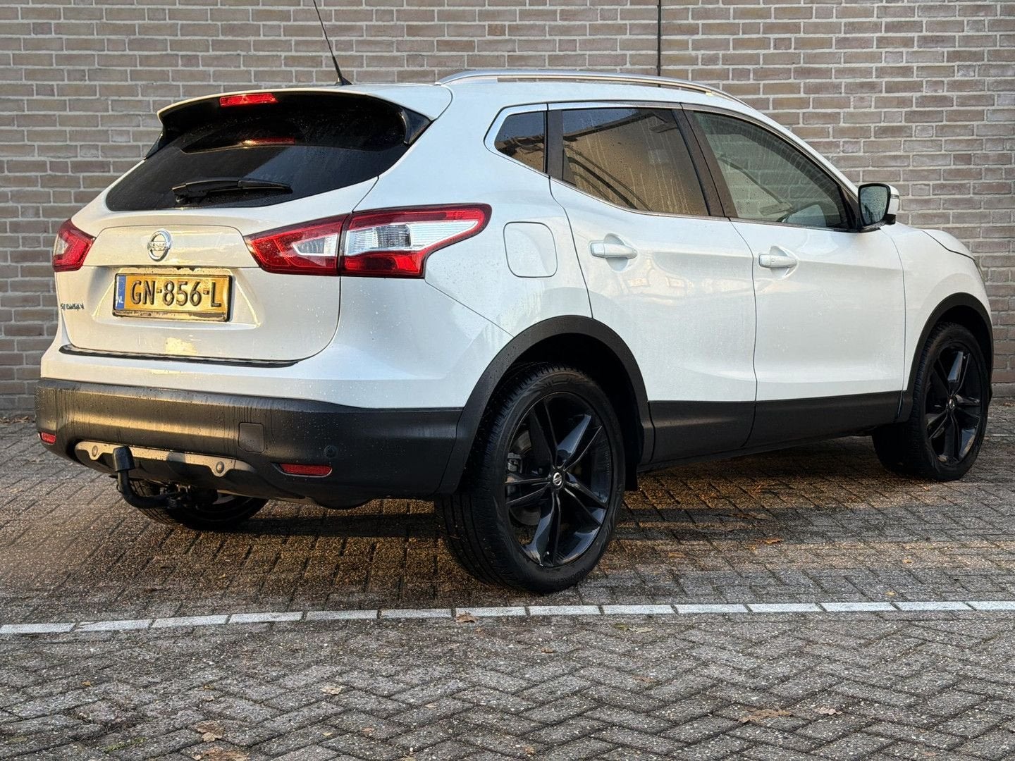 Nissan Qashqai 1.2 Tekna, Auto's, Automaat, Parkeerassistent, Wit, Bedrijf