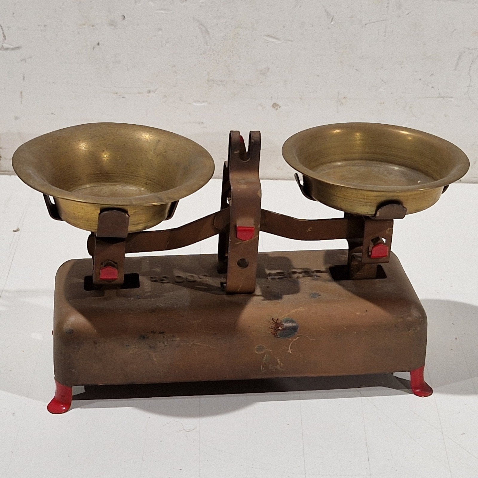Weegschaal 300gr Jouet


vintage weegschaal balans brocante, Ophalen of Verzenden