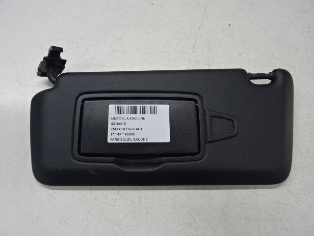 ZONNEKLEP LINKS Mercedes-Benz CLA (117.3) (01-2013/03-2019), Gebruikt, Mercedes-Benz, Mevr. I. Hauben, Rue de l'Espoir 34 34
4030  GRIVEGNÉE, BE