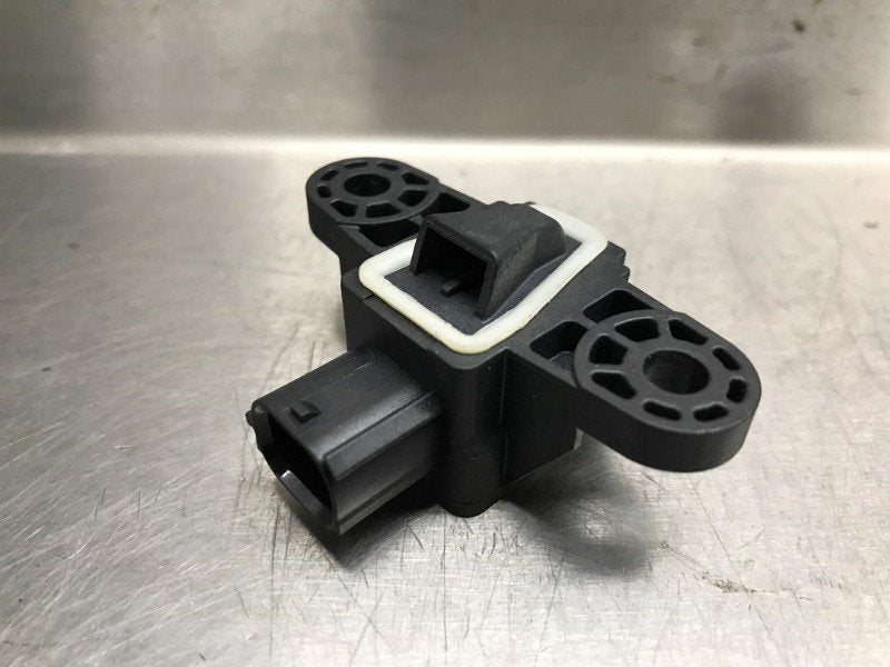 AIRBAG SENSOR Hyundai Ioniq (01-2016/07-2022) (|95920F2100|), Gebruikt, Hyundai