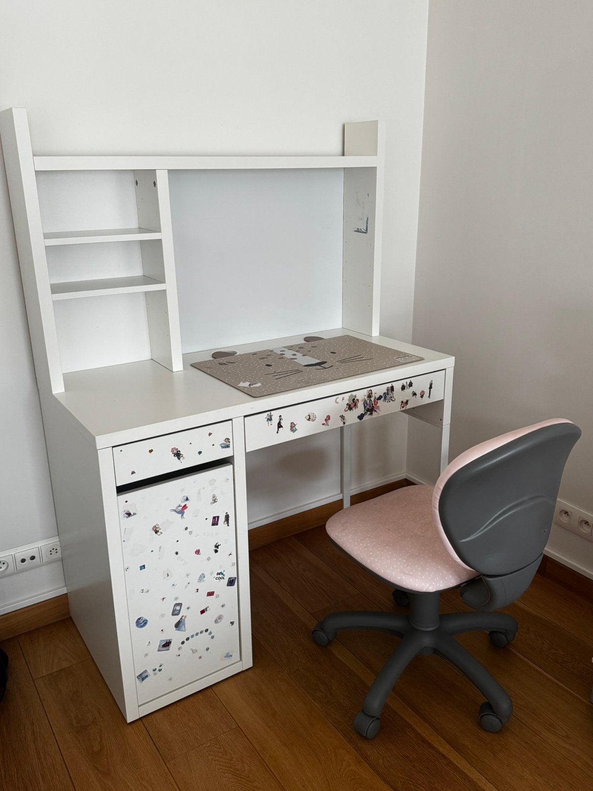 Micke IKEA Bureau (+ chaise Vertbaudet gratuite) enfant, Maison & Meubles, 105 cm, 50 cm, Enlèvement, Utilisé