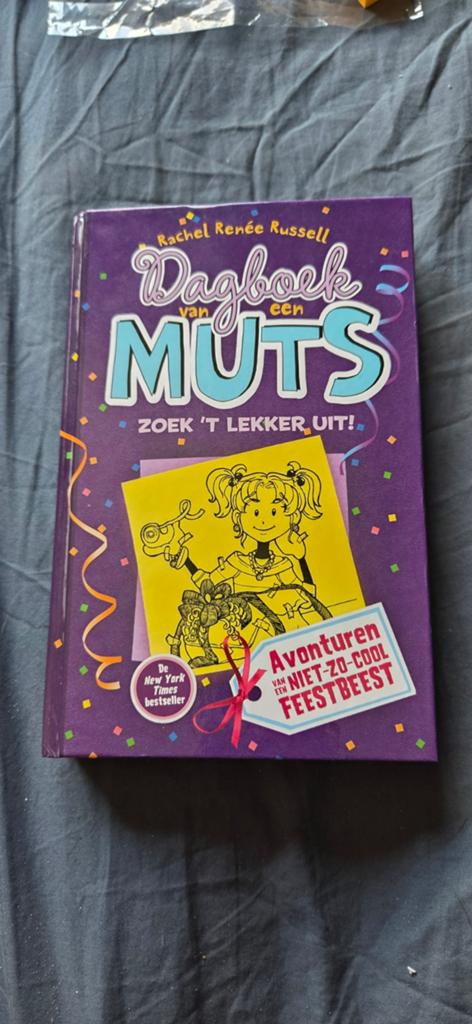 Dagboek van een muts - zoek't lekker uit!, Boeken, Rachel Renée Russell, Verzenden, Zo goed als nieuw, Fictie