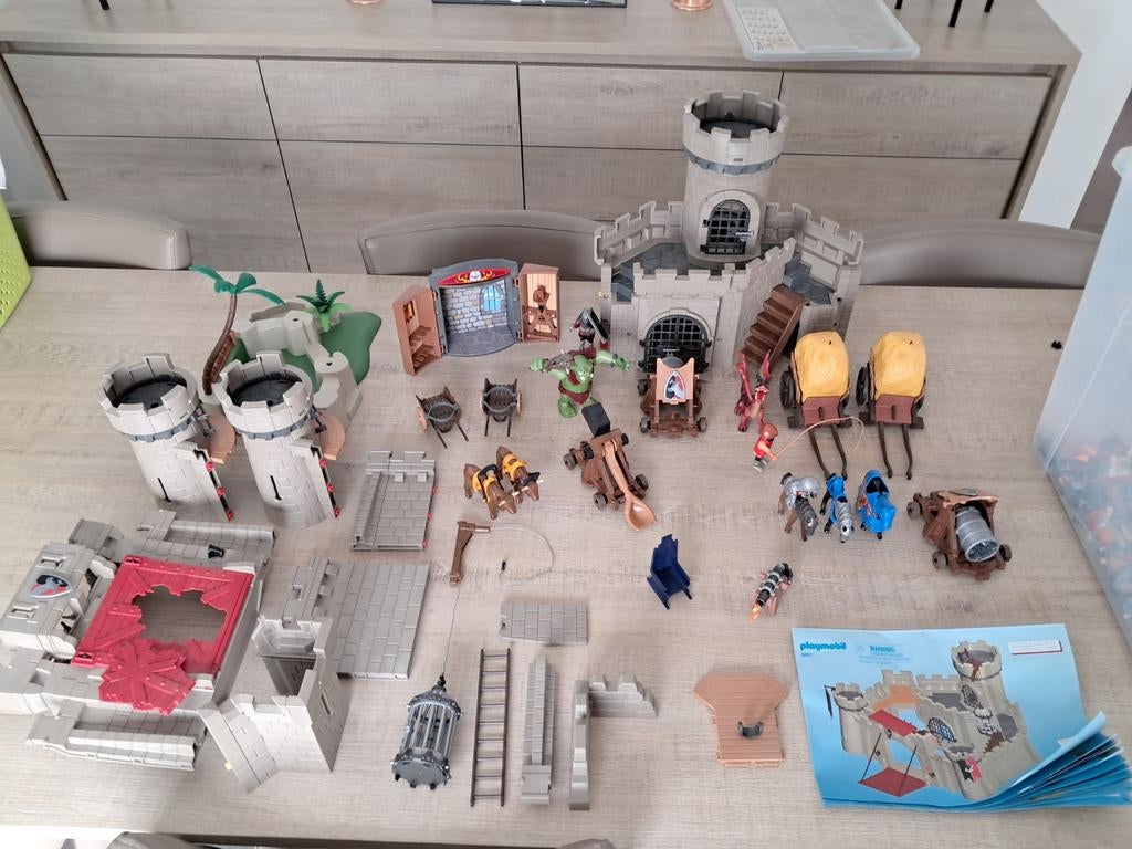 Playmobil ridderkasteel met heel veel toebehoren!, Ophalen