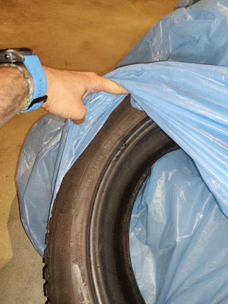 Pneu hiver (x4) Michelin Tubeless radial 185/55R16 87H, Pneus hiver, 16 pouces, Véhicule de tourisme, 185 mm