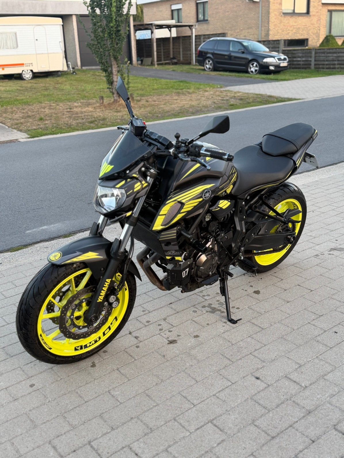 Yamaha MT-07 2018 – Night Fluo – 14.500 km, Motoren, 2 cilinders, Occasion, Motorrijbewijs A, Particulier