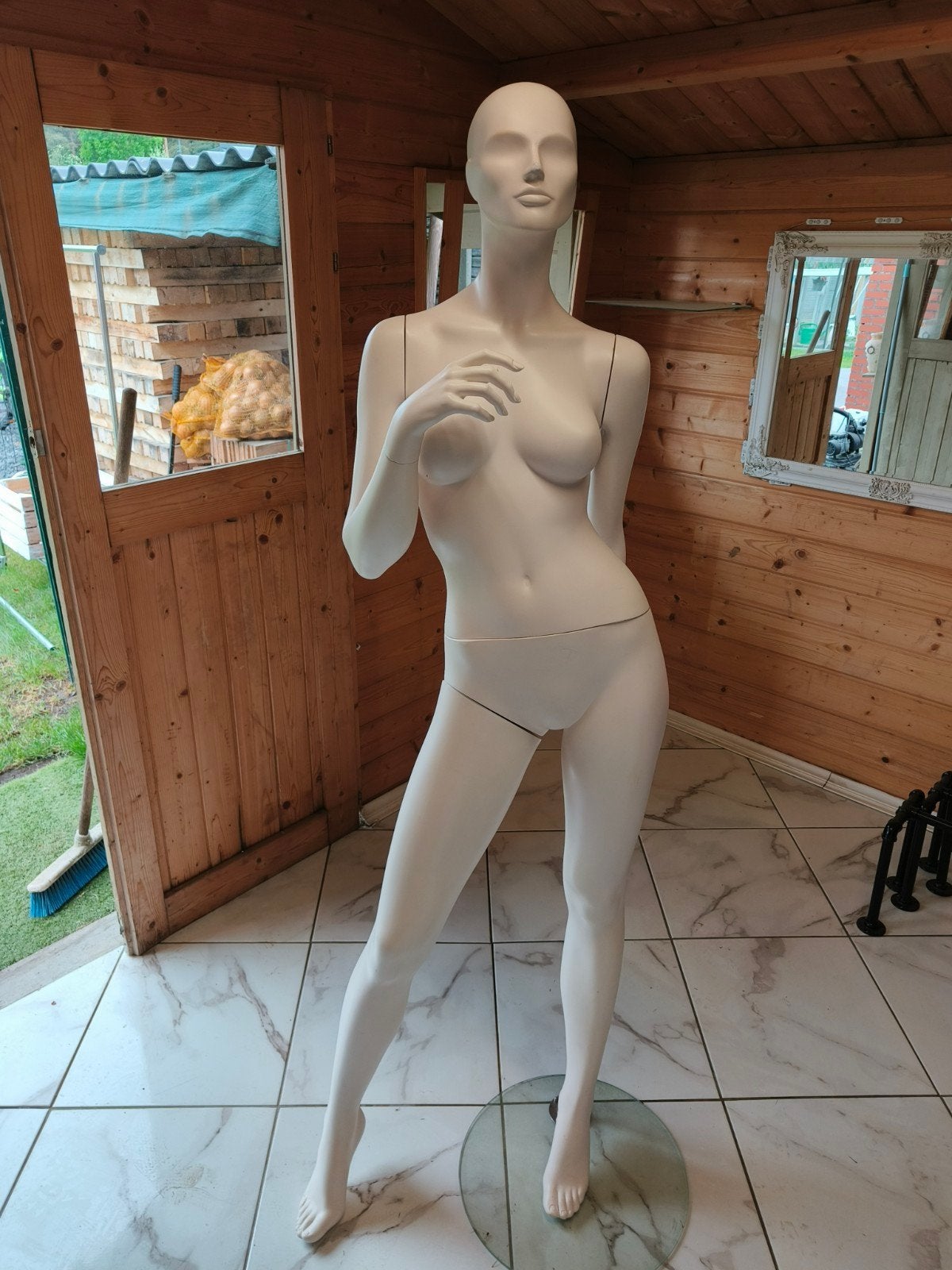 kledingpaspop, Ophalen