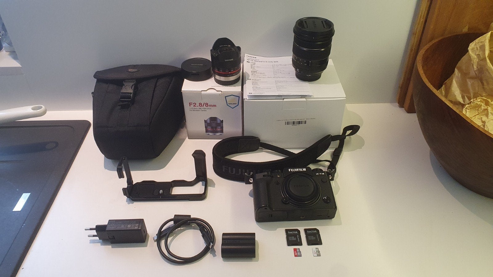Fujifilm XT-4 + optiques & accessoires., Enlèvement