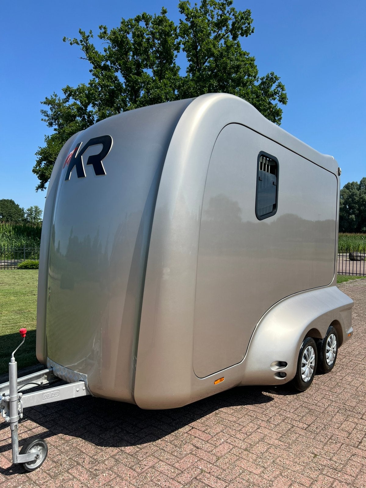 Uniek! Luxe Krismar 2 paards! Hengstenuitvoering!, Ophalen, Polyester