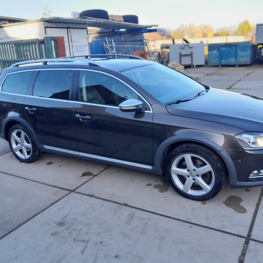 Volkswagen passat alltrack, Auto's, Euro 5, 1989 cc, 4 cilinders, Leder