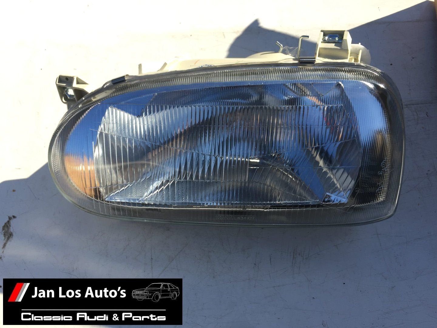 Koplamp links Volkswagen Golf III ('91-'97) 203472052 TYC, Autos : Pièces & Accessoires, Volkswagen, -, Utilisé, -