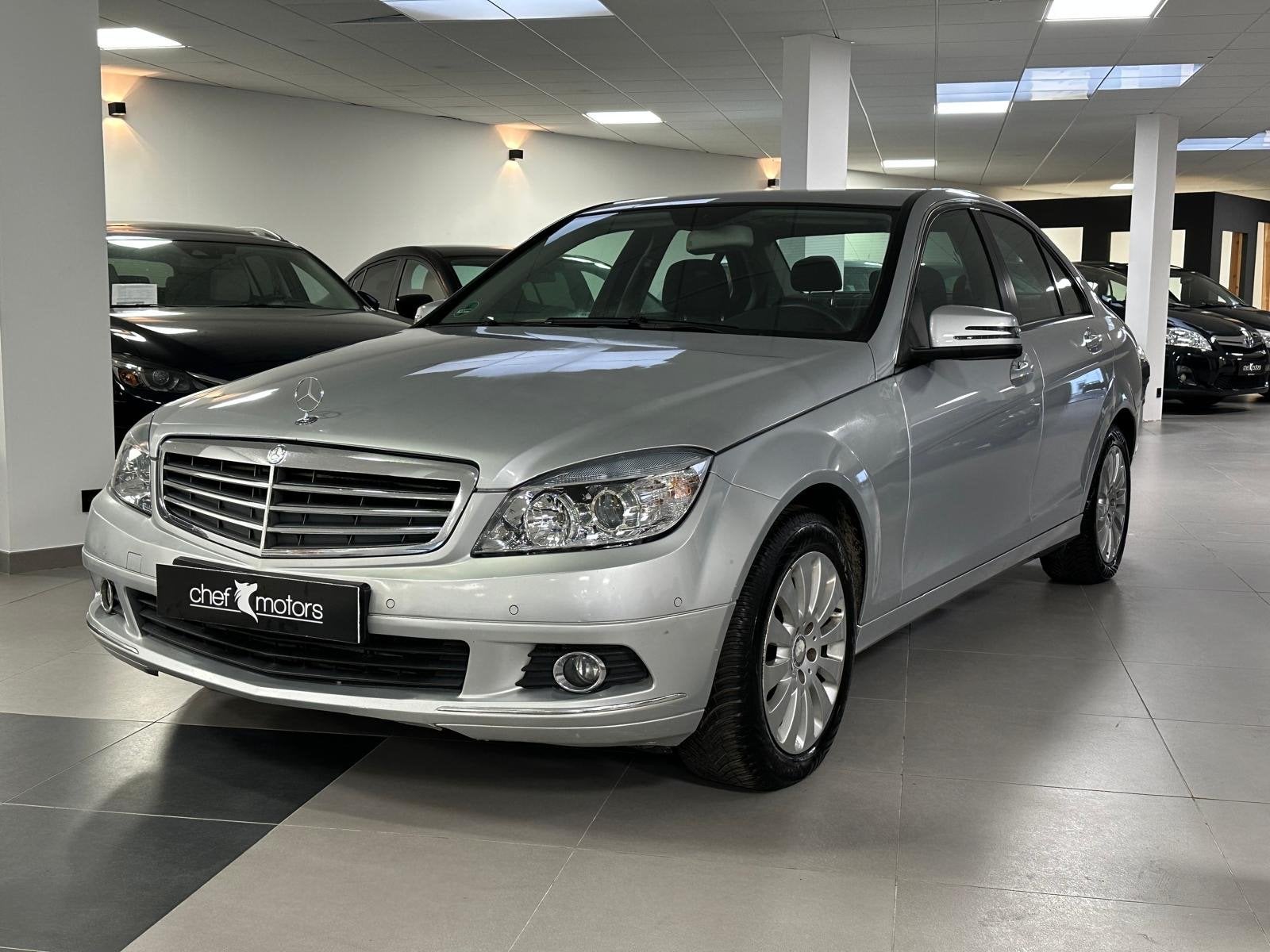 Mercedes-Benz C180 Benzine|Automaat|Zetelvervar|70`dkm, Automaat, Gebruikt, Zwart, 4 cilinders