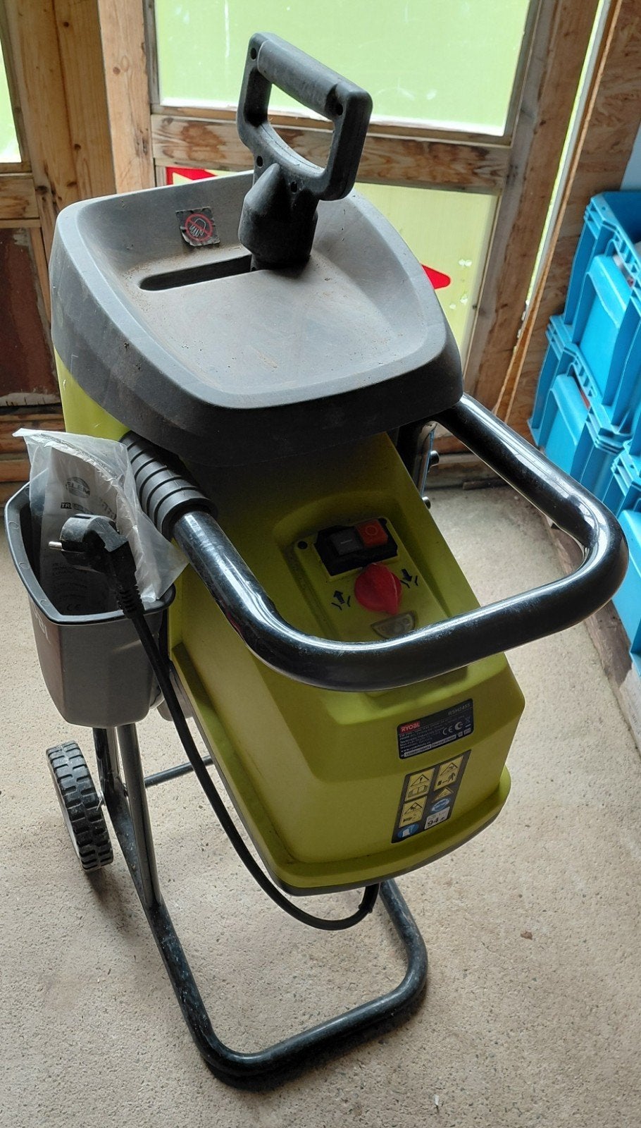 Broyeur de marque Ryobi