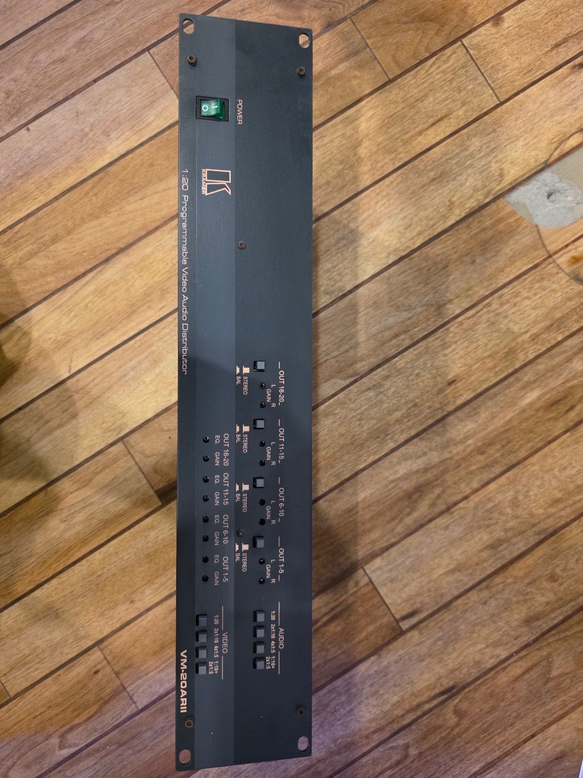 2 x Kramer VM-20ARII 1:20 Programmable Video Audio Distribut, Audio, Tv en Foto, Professionele apparaten, Ophalen of Verzenden