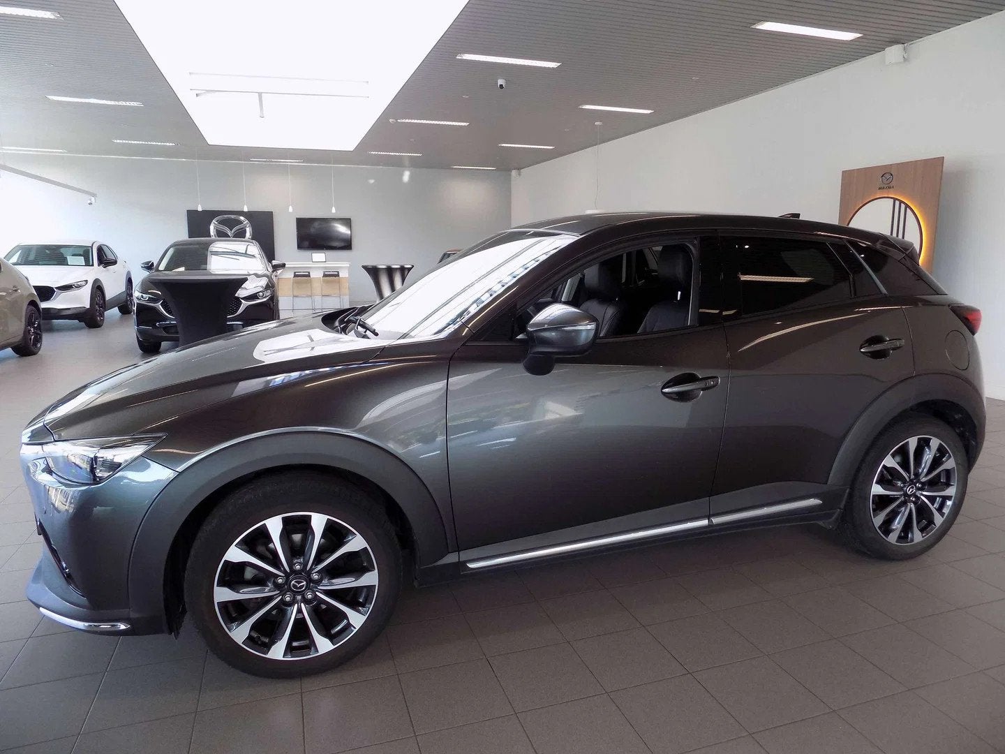 Mazda CX-3 2.0i SKYACTIV-G 2WD Hakoné, Autos, Argent ou Gris, Achat, Euro 6, Entreprise