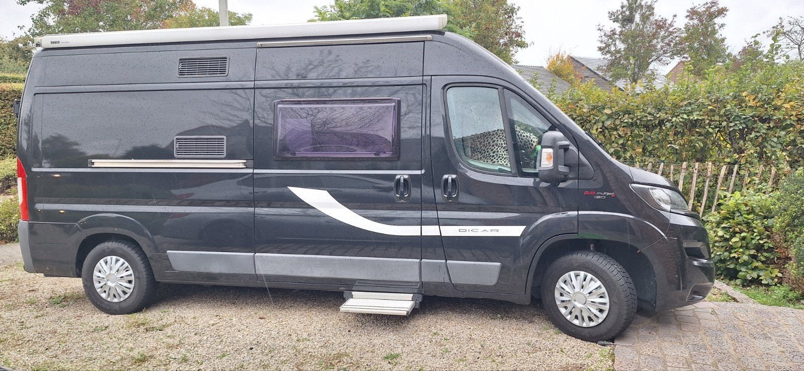 Campervan fiat Benimar zwart met fietsendrager, Caravans en Kamperen, Raamblindering, Chemisch toilet, Buscamper of Camperbus