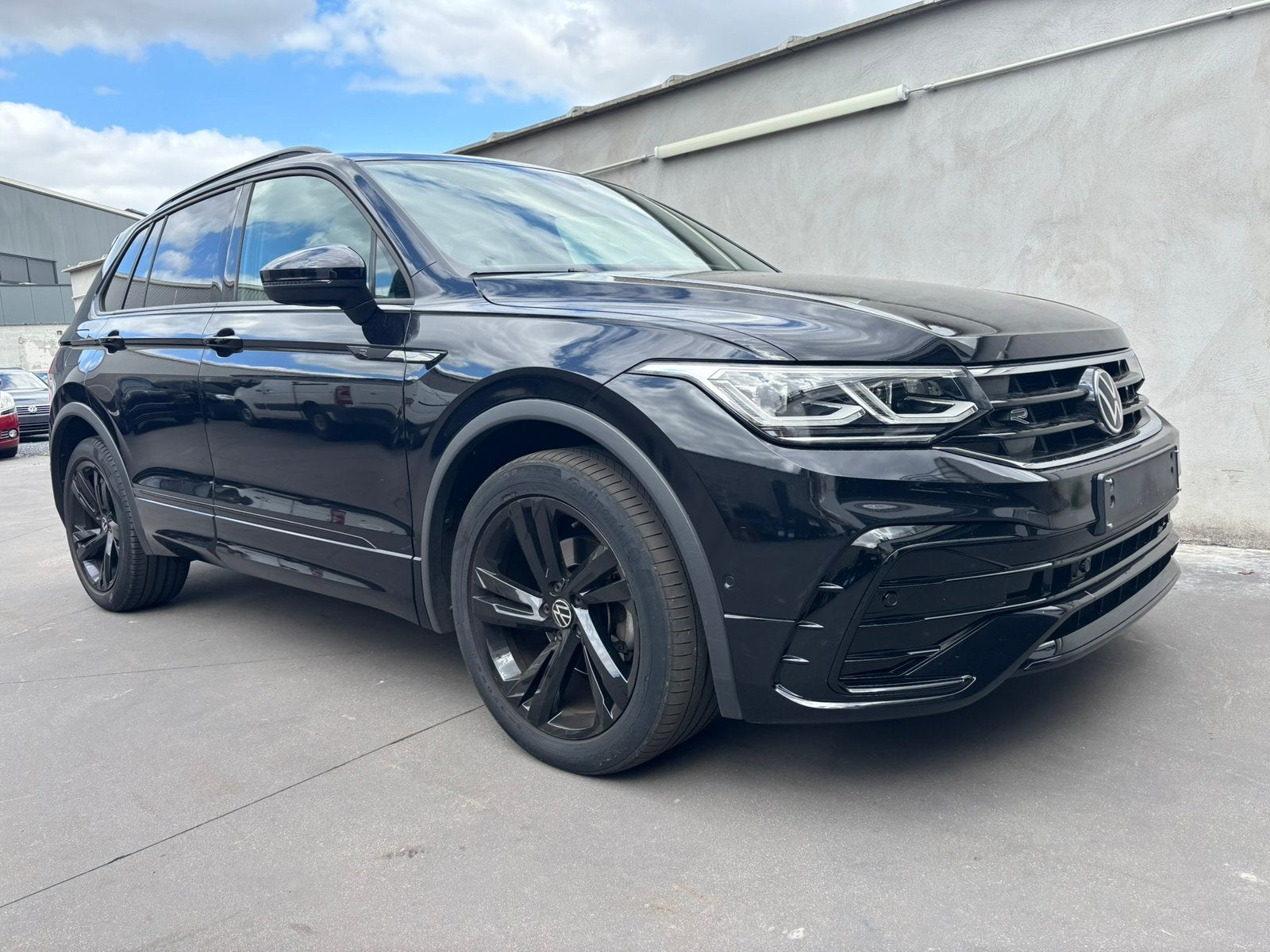 Volkswagen Tiguan R-Line 1.5 TSI, Cuir, Achat, Entreprise, Alarme