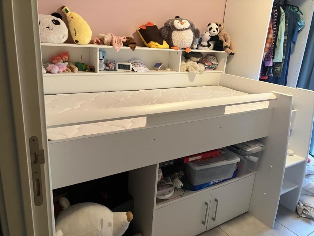 Hoogslaper - zo goed als nieuw, Kinderen en Baby's, Kinderkamer | Stapelbedden en Hoogslapers, Ophalen, Zo goed als nieuw, Halfhoogslaper