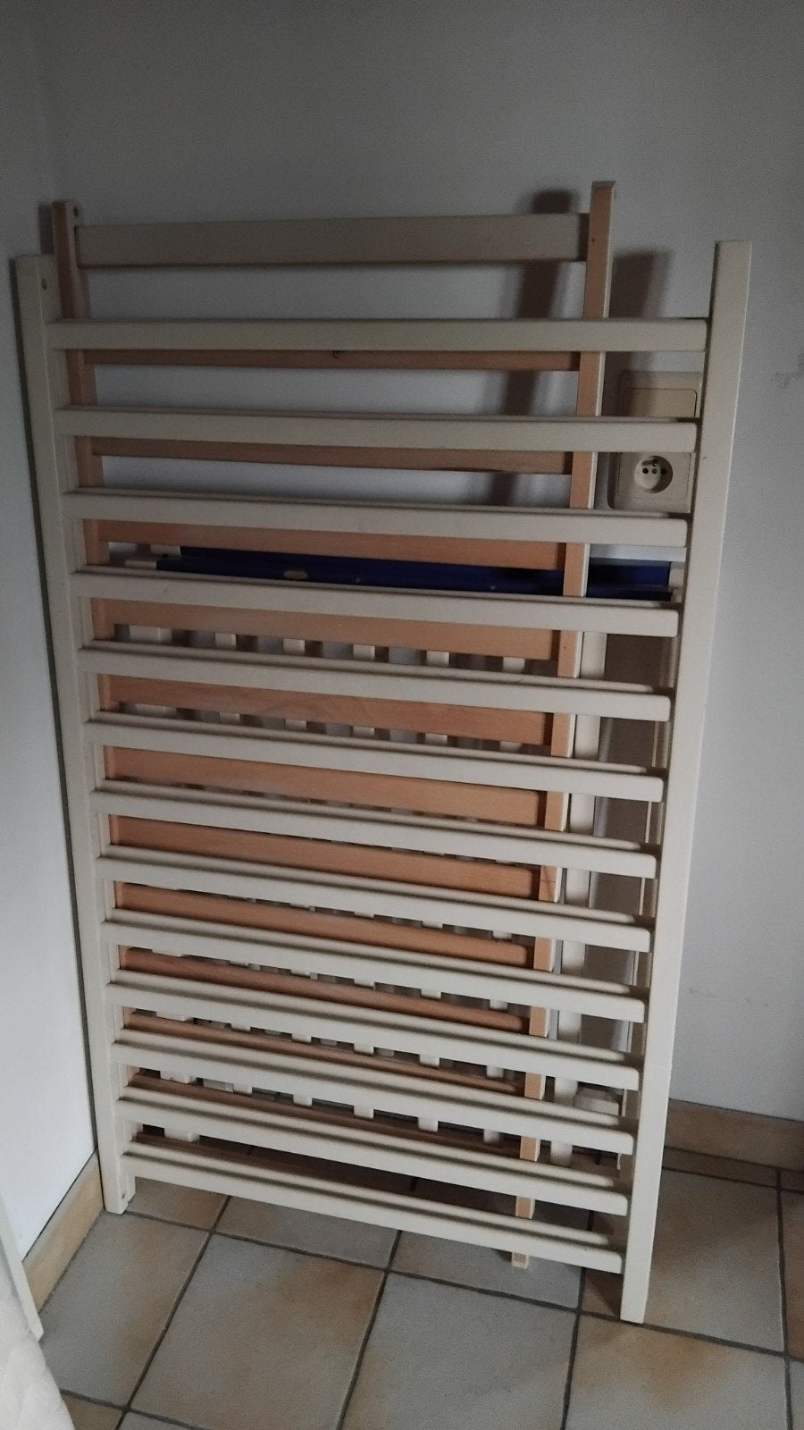 Lit cage en bois blanc pour bébé avec matelas, Enlèvement, Comme neuf, Lit