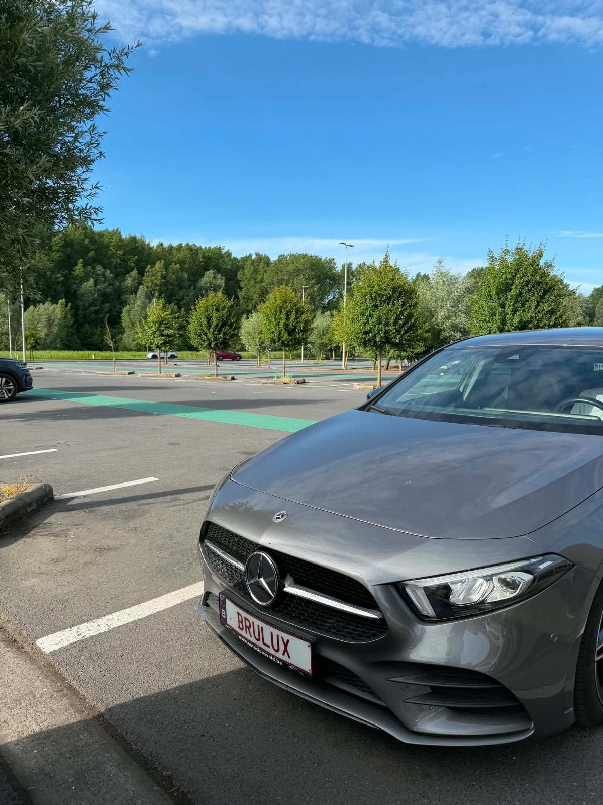 Mercedes A klasse AMG line paket grijs/automaat, 19 cc, 4 cilinders, 5 deurs, Particulier