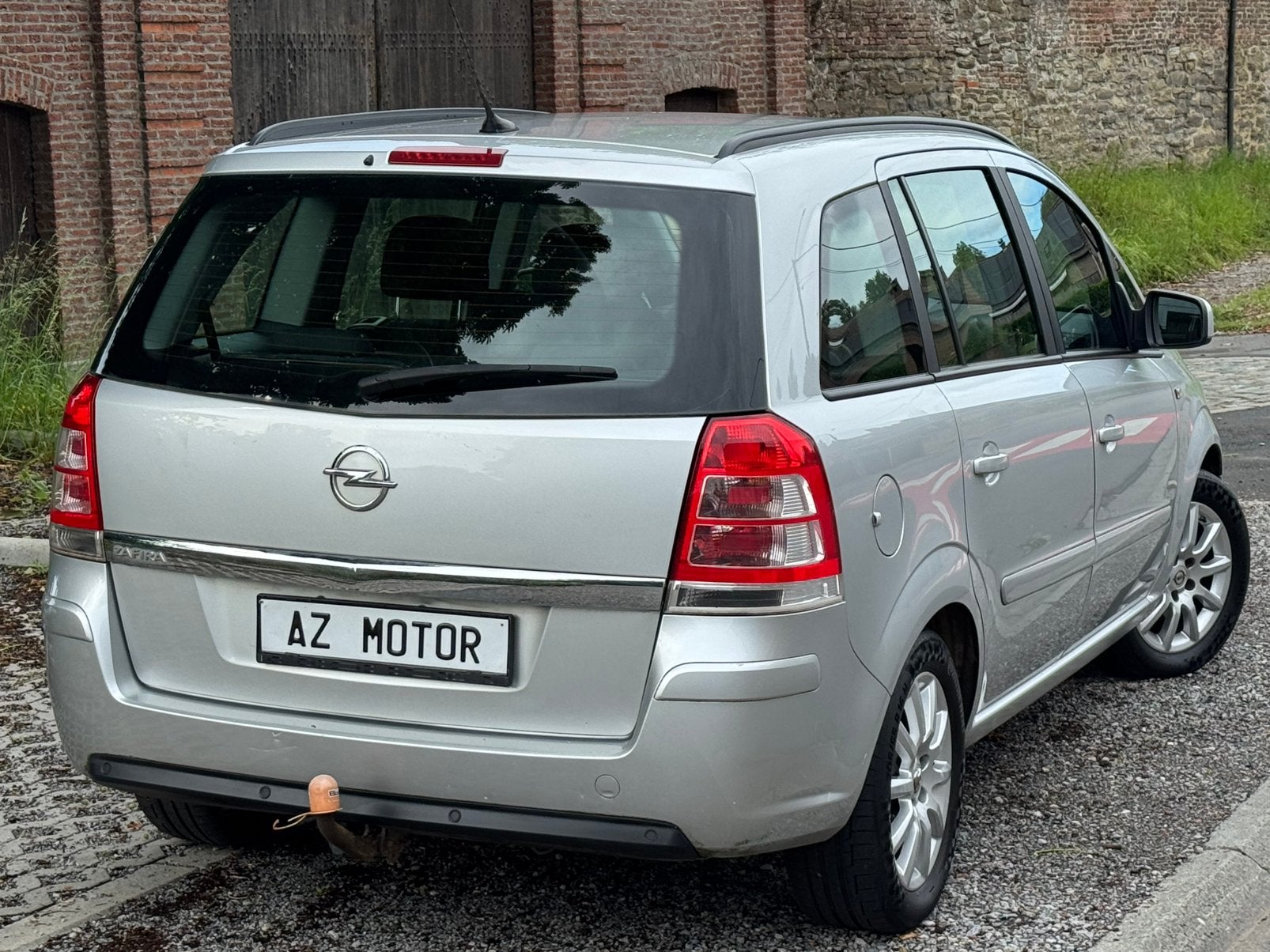 Opel Zafira 1.6i 1Main Full Carnet 7Places Gps Clim Ct ok, Entreprise, 7 places, Boîte manuelle, Noir