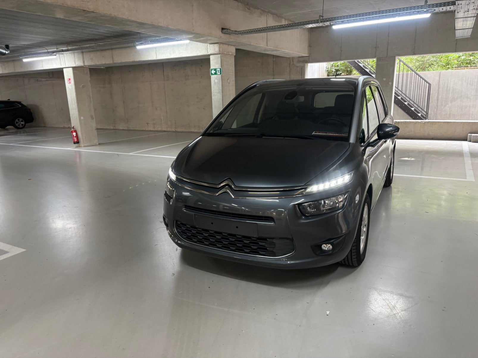 Citroën C4 Grand Picasso 1.2 Benzine/1eigenaar/Camera/Navi/, Auto's, Monovolume, Euro 6, Blauw, C4 (Grand) Picasso