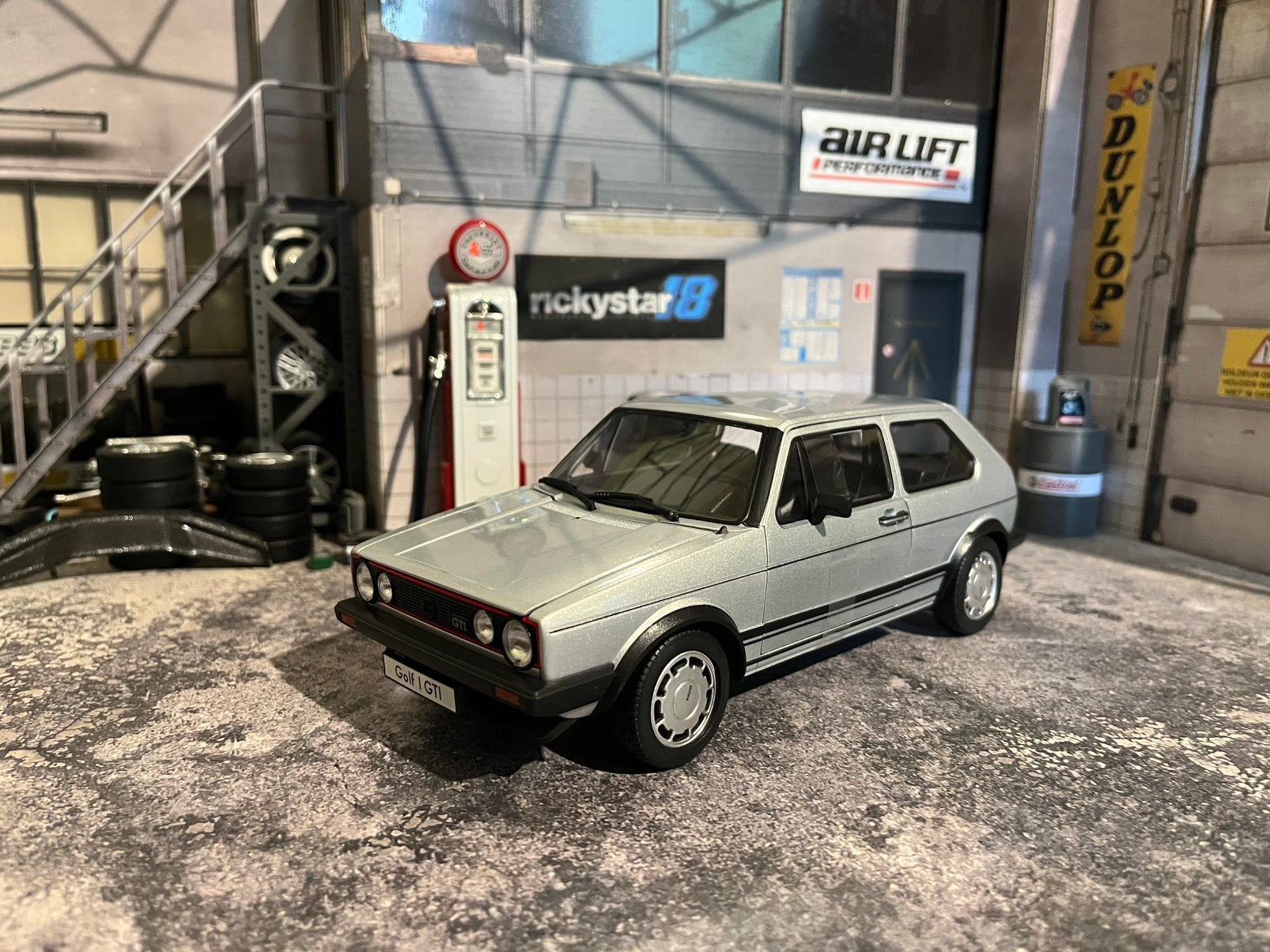 1:18 Volkswagen Golf 1 GTI - nieuw in de doos, Ophalen of Verzenden, Auto, Welly
